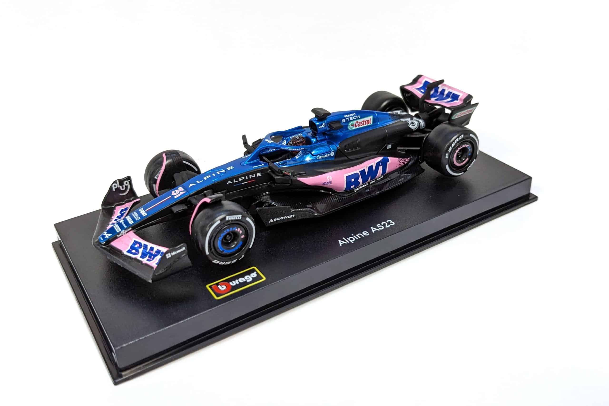 Bburago 18-38073O - Modellauto - F1 Renault Alpine A523' 23  #31 Ocon (mit Helm