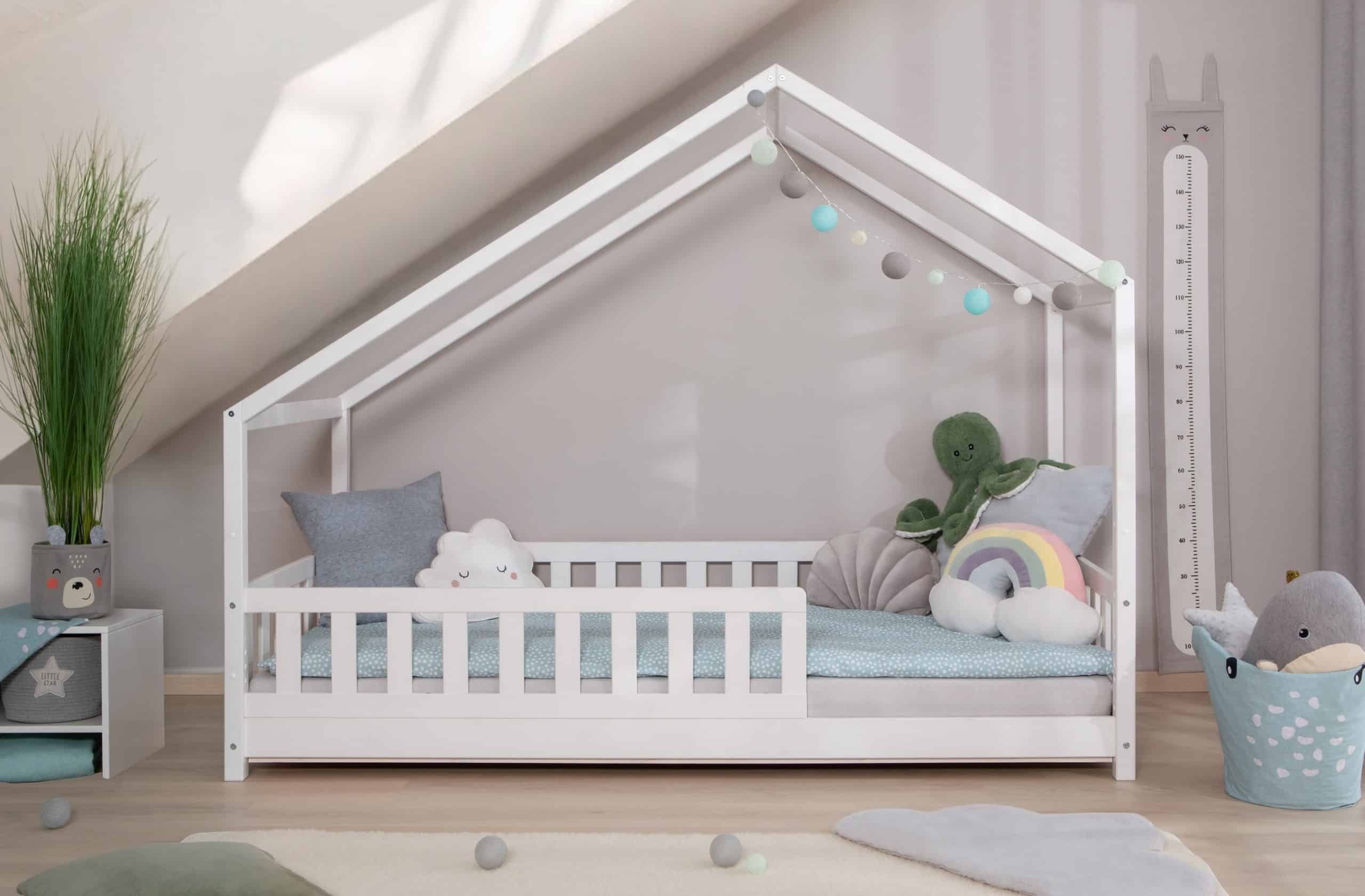 TiCAA TiCAA Hausbett Bodenbett wandelbar mit asymmetrischem Dach "Lou" 90/100/120/140x200 cm für Jungen & Mädchen